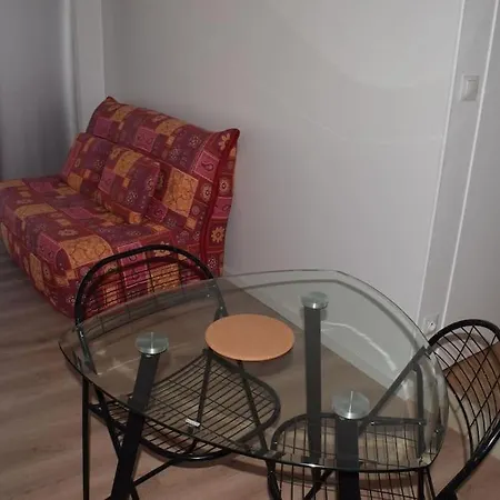 Appartamento Loue Rez De Jardin Gite *
